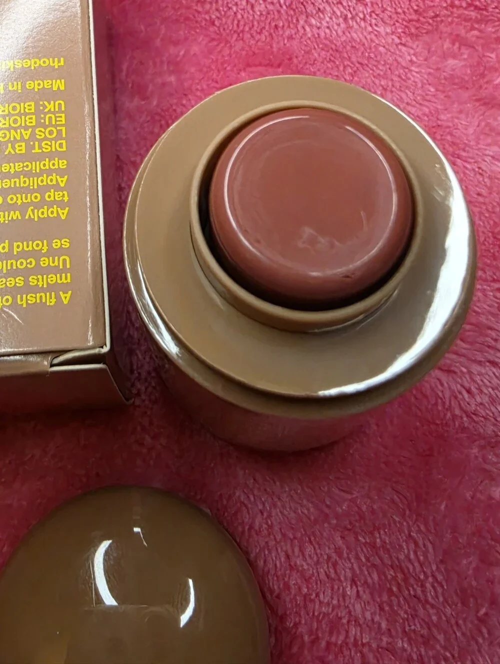 Rhode Pocket Blush In Tan Line